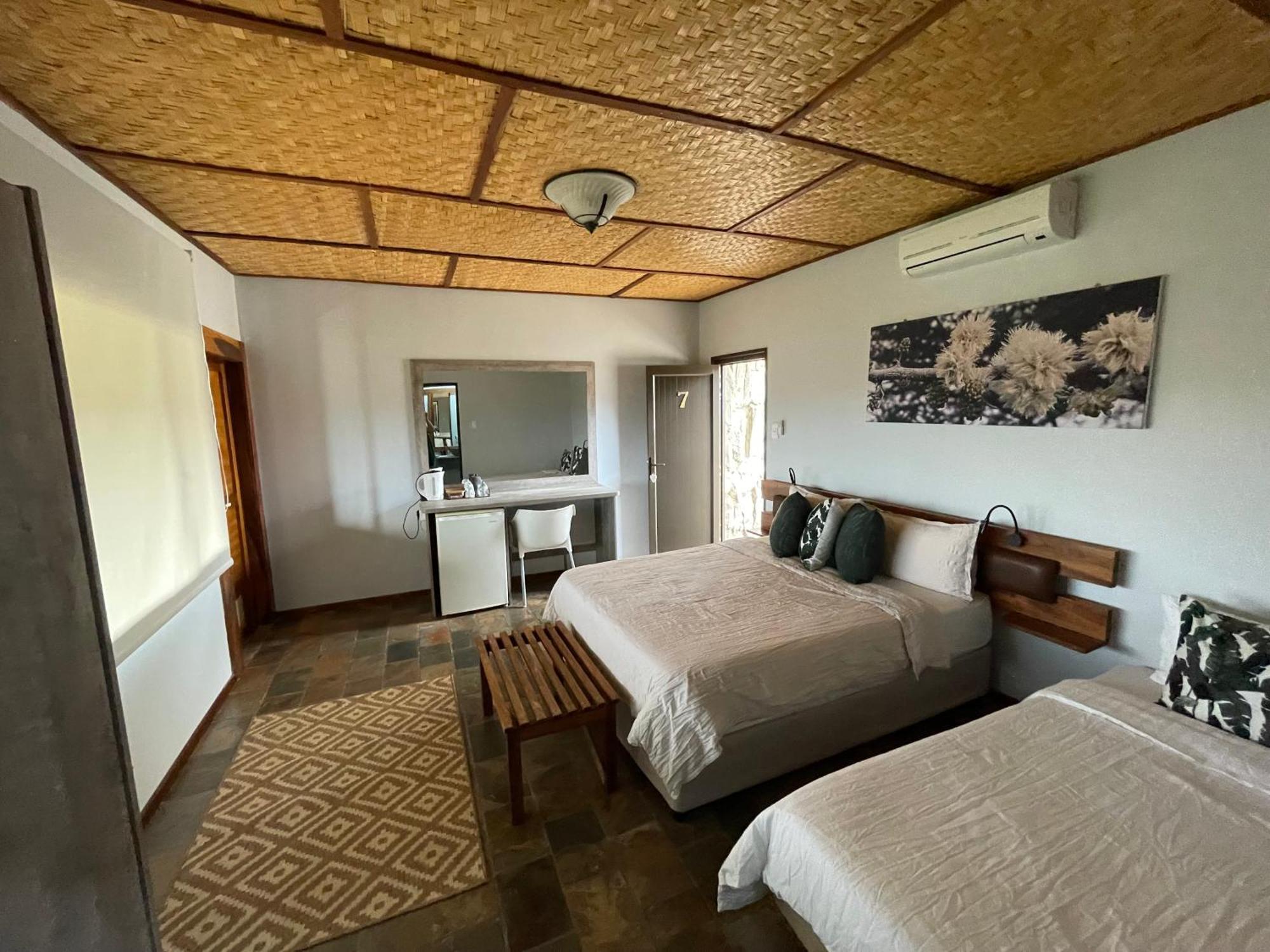 Aloegrove Safari Lodge オチワロンゴ エクステリア 写真